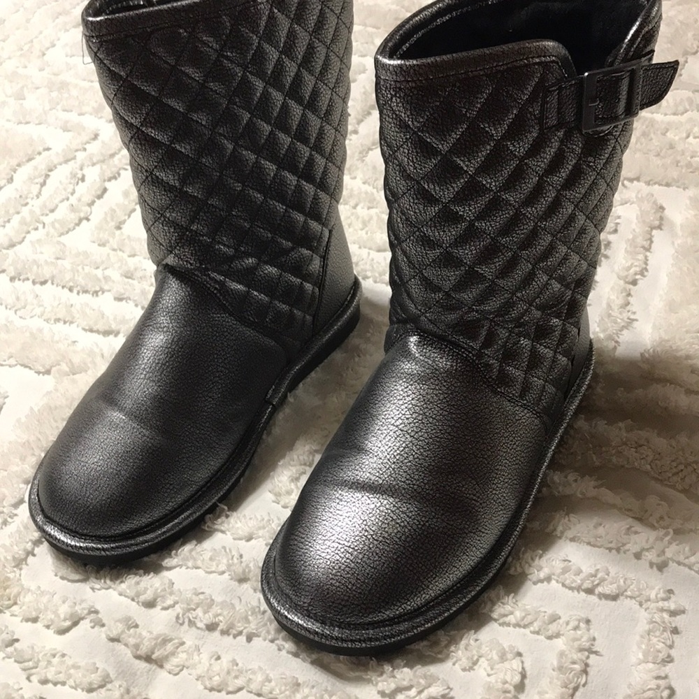 Silver tone Bearpaw boots size 9